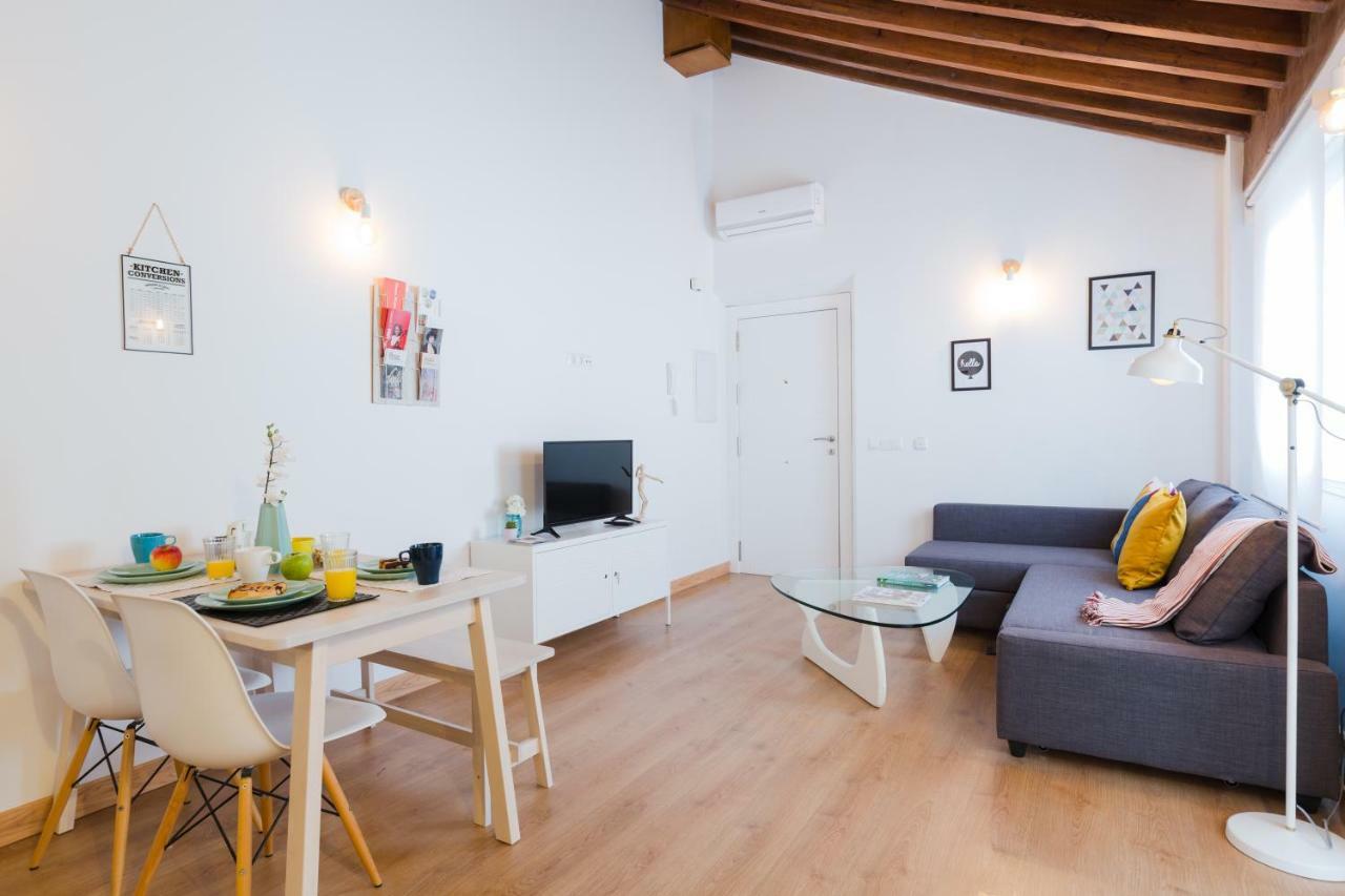 Apartamento Hola Málaga Centro Exterior foto